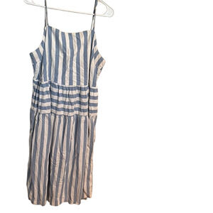 🏷️CLEARANCE🏷️ Universal Thread Striped Blue and White Dress *small stain